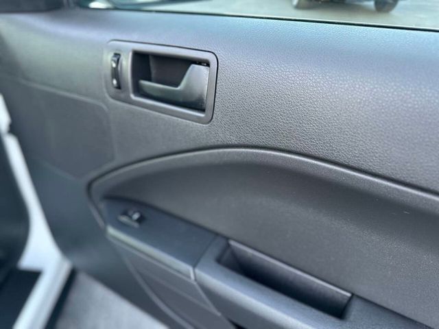 2007 Ford Mustang V6 Deluxe 2dr Fastback - 22891546 - 19