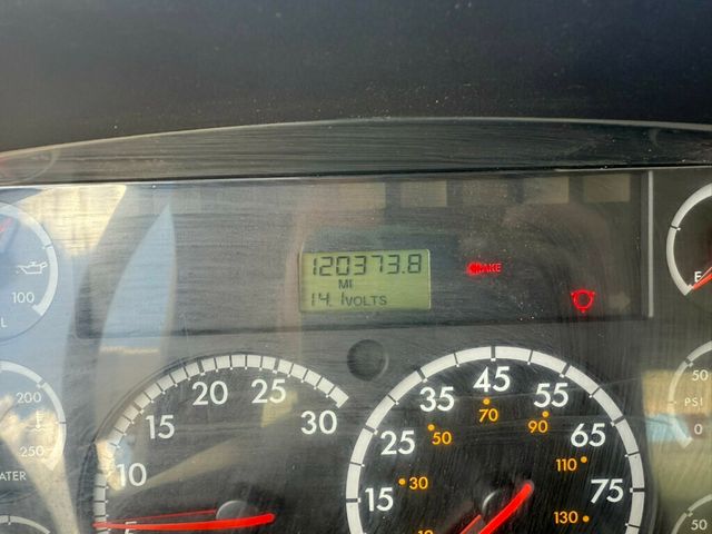 2007 Freightliner M2106 40 FOOT BUCKET BOOM TRUCK FINANCING AVAILABLE OTHERS IN STOCK - 22907072 - 21