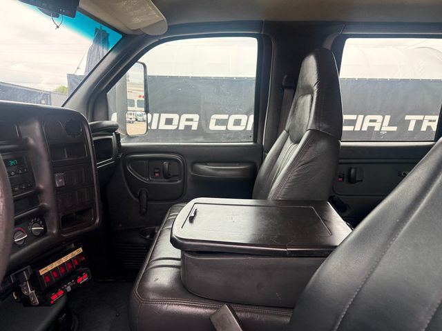 2007 GMC C5500 Crew Cab Chipper Dump Truck  - 22972579 - 13