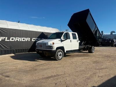 2007 GMC C5500 Crew Cab Chipper Dump Truck