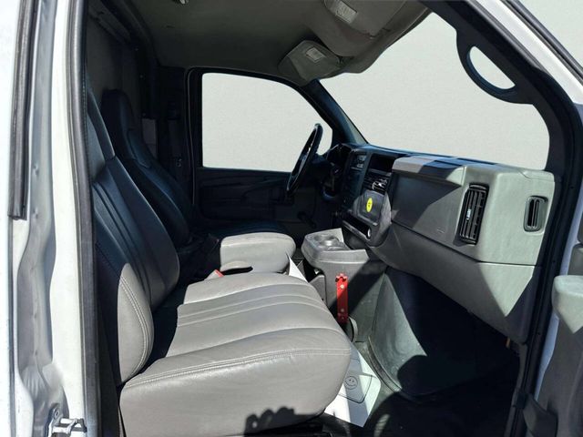 2007 GMC Savana 3500 2dr Commercial/Cutaway/Chassis 139 177 in. WB - 22989544 - 26