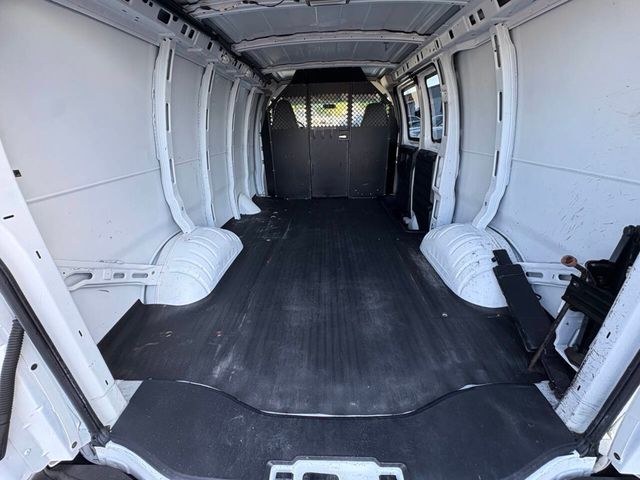 2007 GMC Savana Cargo Van RWD 2500 135" - 23034528 - 18