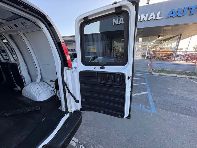 2007 GMC Savana Cargo Van RWD 2500 135" - 23034528 - 20