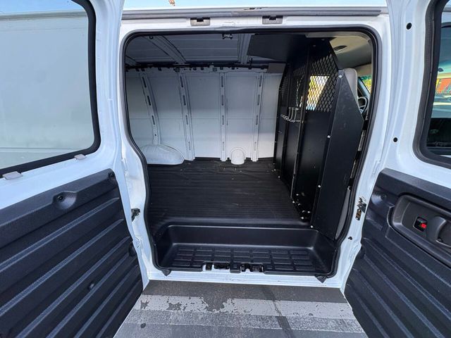 2007 GMC Savana Cargo Van RWD 2500 135" - 23034528 - 21