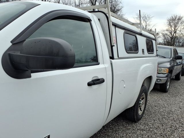 2007 GMC Sierra 1500 Work Truck Pickup 2D 8 ft - 22992647 - 4