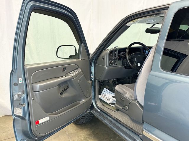 2007 GMC Sierra 1500 Classic 4WD Ext Cab 157.5" SLE2 - 23040320 - 13