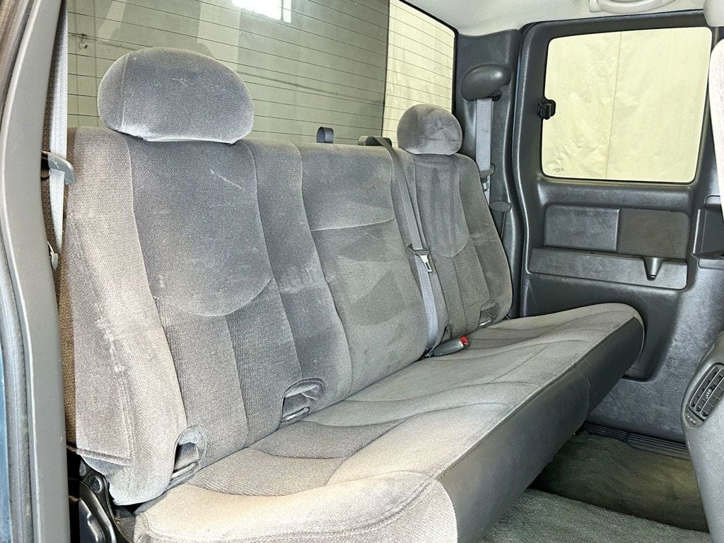 2007 GMC Sierra 1500 Classic 4WD Ext Cab 157.5" SLE2 - 23040320 - 26