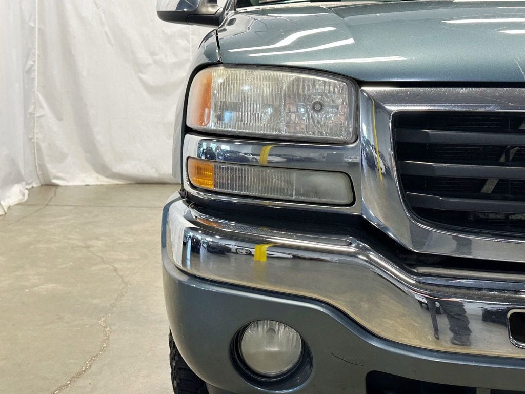 2007 GMC Sierra 1500 Classic 4WD Ext Cab 157.5" SLE2 - 23040320 - 5