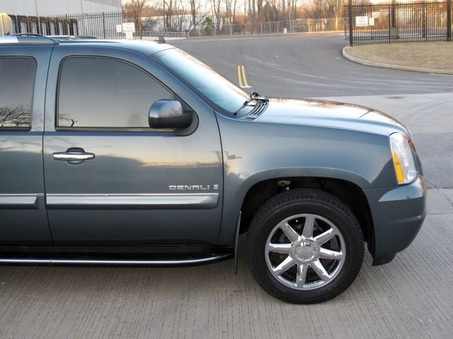 2007 GMC Yukon Denali AWD 4dr - 22782802 - 9