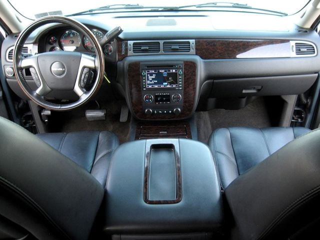 2007 GMC Yukon Denali AWD 4dr - 22782802 - 19