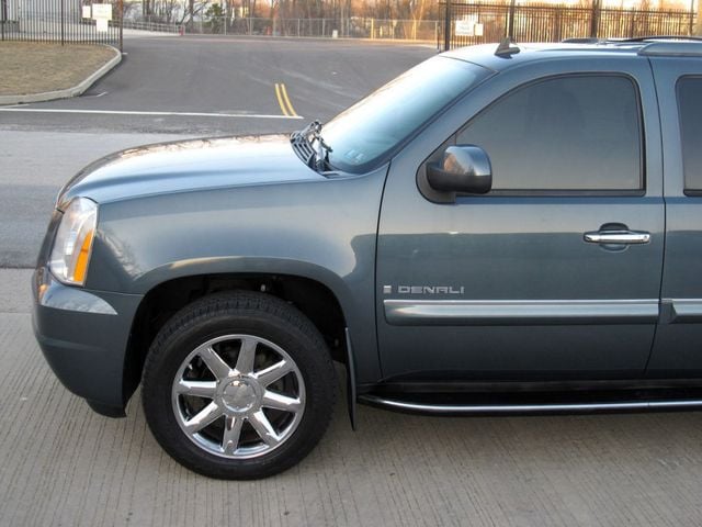 2007 GMC Yukon Denali AWD 4dr - 22782802 - 6