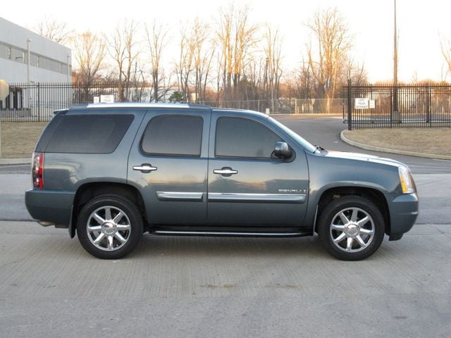 2007 GMC Yukon Denali AWD 4dr - 22782802 - 8