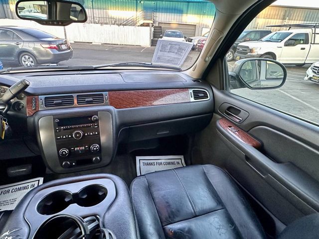 2007 GMC Yukon XL SLE 4WD 4dr SUV w/3SA - 23064566 - 24