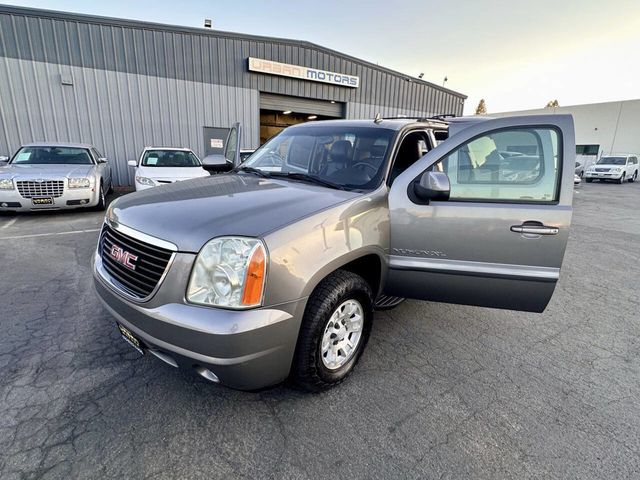 2007 GMC Yukon XL SLE 4WD 4dr SUV w/3SA - 23064566 - 30