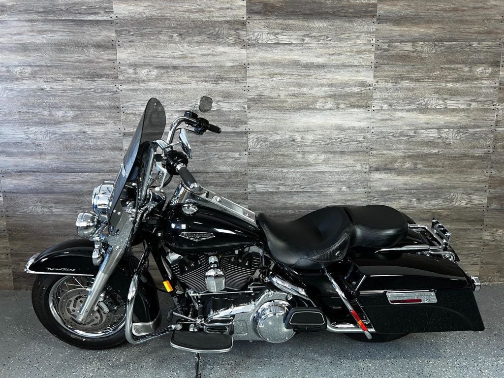 2007 Harley-Davidson FLHRCI Road King Classic LOW MILES! - 22758476 - 10