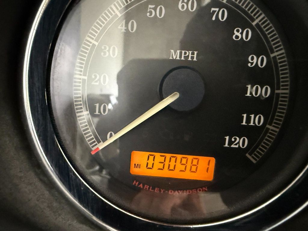 2007 Harley-Davidson FLHTC Electra Glide Classic LOW MILES! - 23013825 - 9