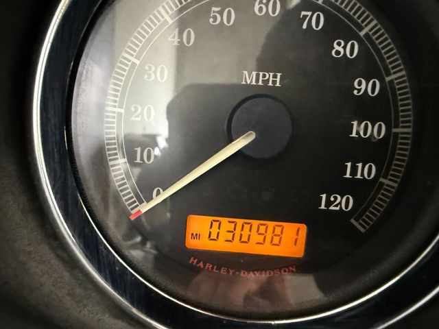 2007 Harley-Davidson FLHTC Electra Glide Classic LOW MILES! - 23013825 - 9