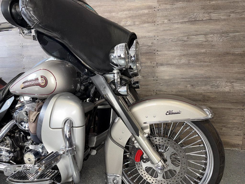 2007 Harley-Davidson FLHTC Electra Glide Classic LOW MILES! - 23013825 - 4