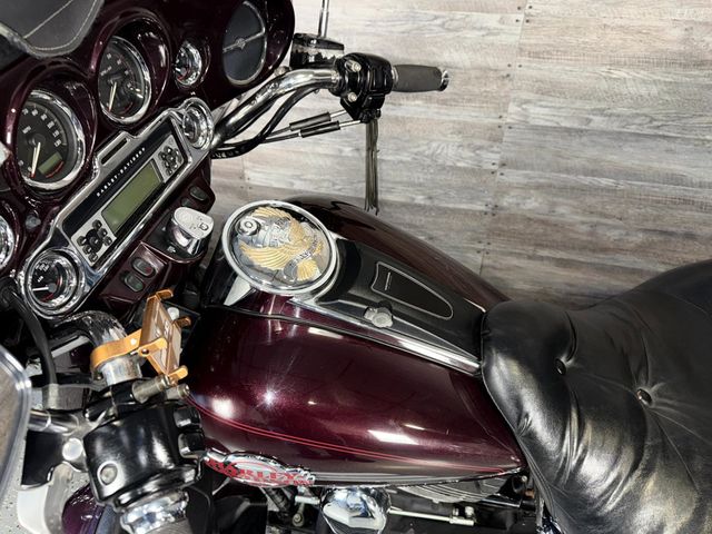 2007 Harley-Davidson FLHTCUI Ultra Classic Electra Glide One Owner! - 22952074 - 13