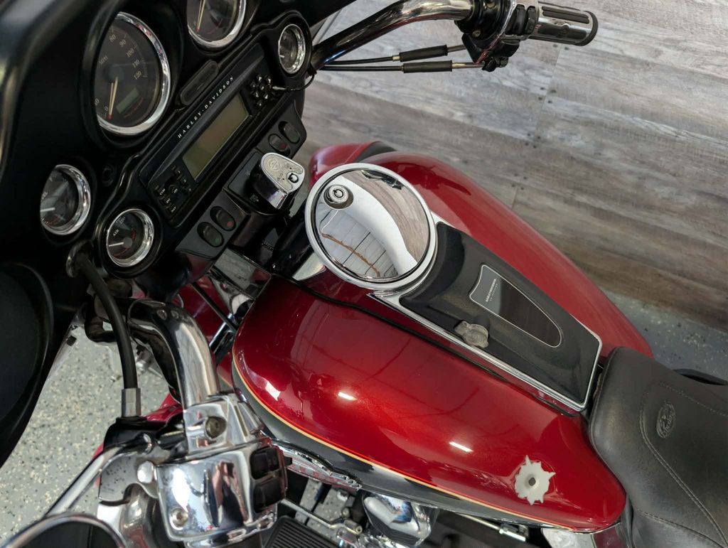 2007 Harley-Davidson FLHTCUI Ultra Classic Electra Glide SUPER CLEAN! - 23018463 - 13