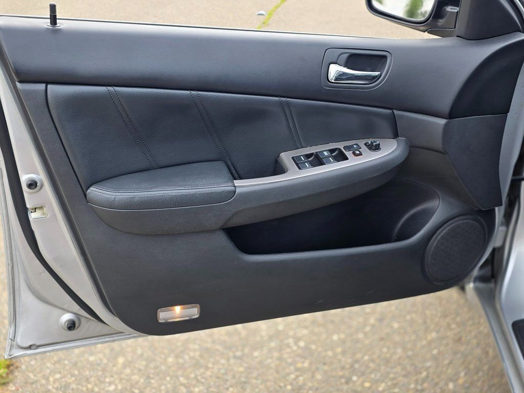 2007 Honda Accord Sedan 4dr V6 Automatic EX-L - 22975648 - 19