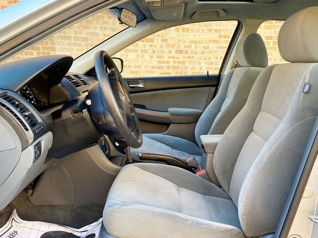 2007 Honda Accord Sedan 4dr V6 Automatic LX - 22992466 - 16