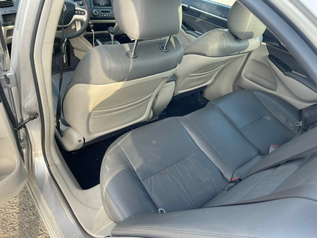 2007 Honda Civic Hybrid 4dr Sedan w/Navi - 23011509 - 18
