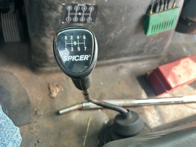 2007 International 7400 DT466 22 FOOT FLATBED MANUAL DRIVE FINANCING AVAILABLE - 22848931 - 10