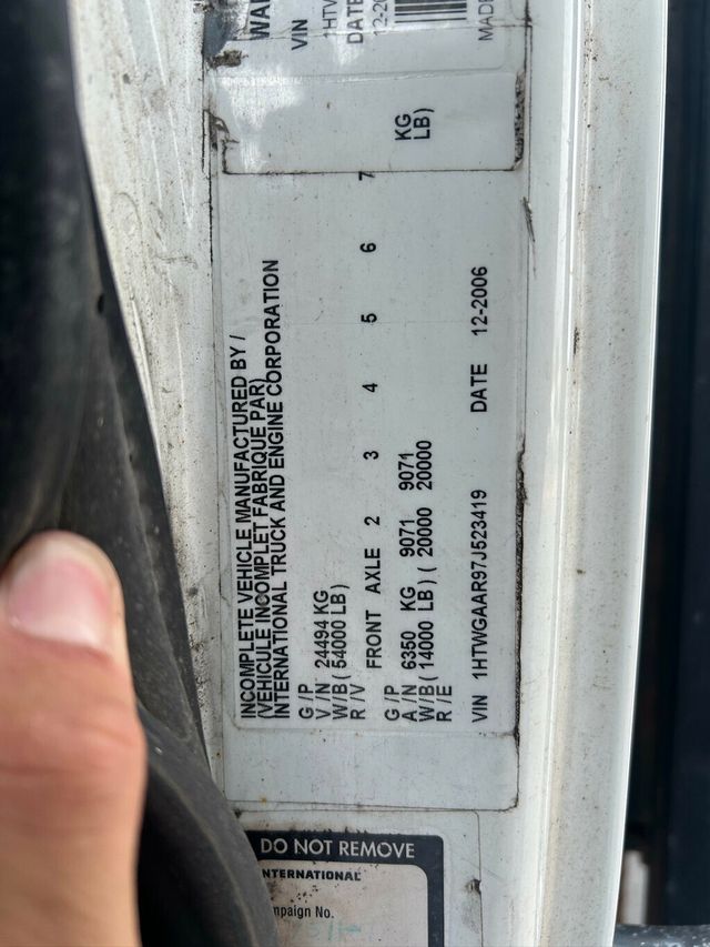 2007 International 7400 DT466 22 FOOT FLATBED MANUAL DRIVE FINANCING AVAILABLE - 22848931 - 12