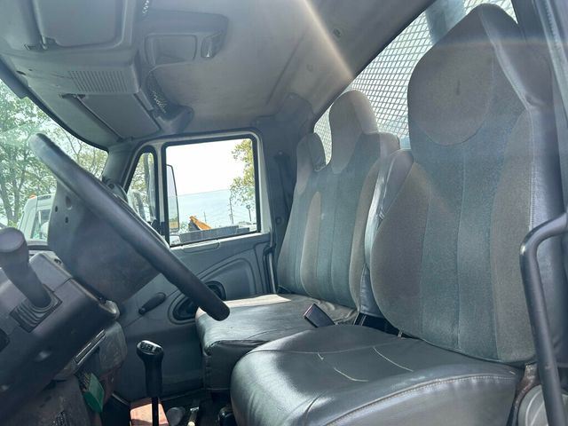 2007 International 7400 DT466 22 FOOT FLATBED MANUAL DRIVE FINANCING AVAILABLE - 22848931 - 6