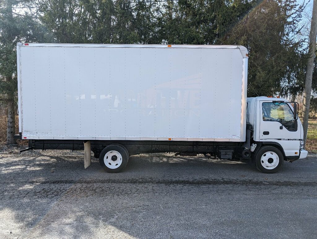 2007 Isuzu NPR 20 FOOT BOX W/ 34K ORIGINAL MILES - 22292098 - 2