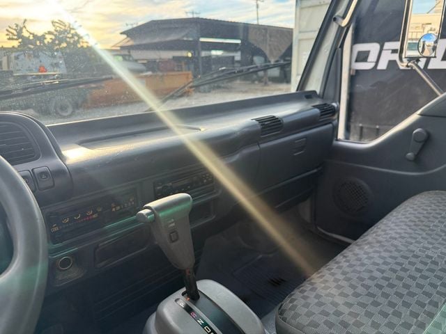 2007 Isuzu NPR Utility Flatbed Base Trim - 22959016 - 9