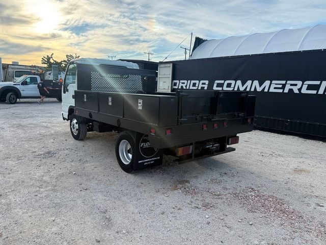 2007 Isuzu NPR Utility Flatbed Base Trim - 22959016 - 2