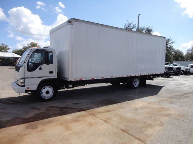 2007 Isuzu NRR 23FT DRY BOX. BOX TRUCK CARGO TRUCK - 21668586 - 2