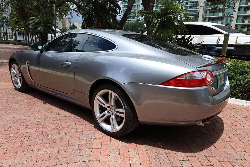 2007 Jaguar XK XKR photo 4