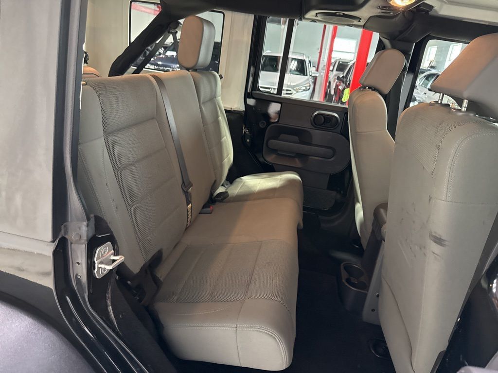 2007 Jeep Wrangler 4WD 4dr Unlimited Rubicon - 23034949 - 27