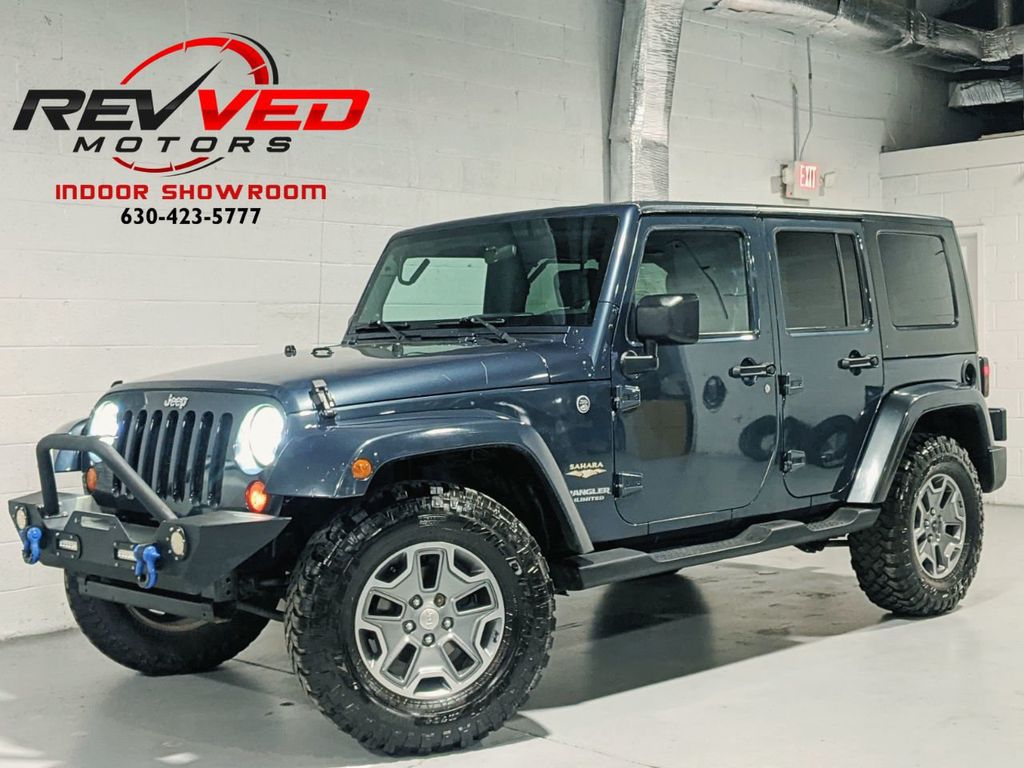 Jeep Wrangler 4WD 4dr Unlimited Sahara 