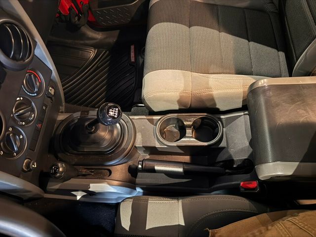 2007 Jeep Wrangler LocalTrade/X/4x4/6SpeedManual/Snorkel/Lightbars/BadLandsWinch - 22971728 - 16