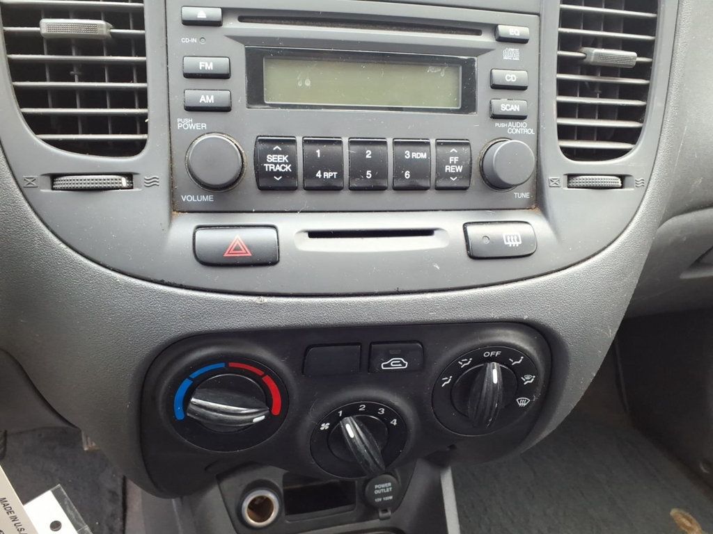 2007 Kia Rio Sedan 4D - 22992651 - 8