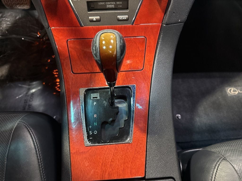 2007 Lexus ES 350 4dr Sedan - 23010568 - 19