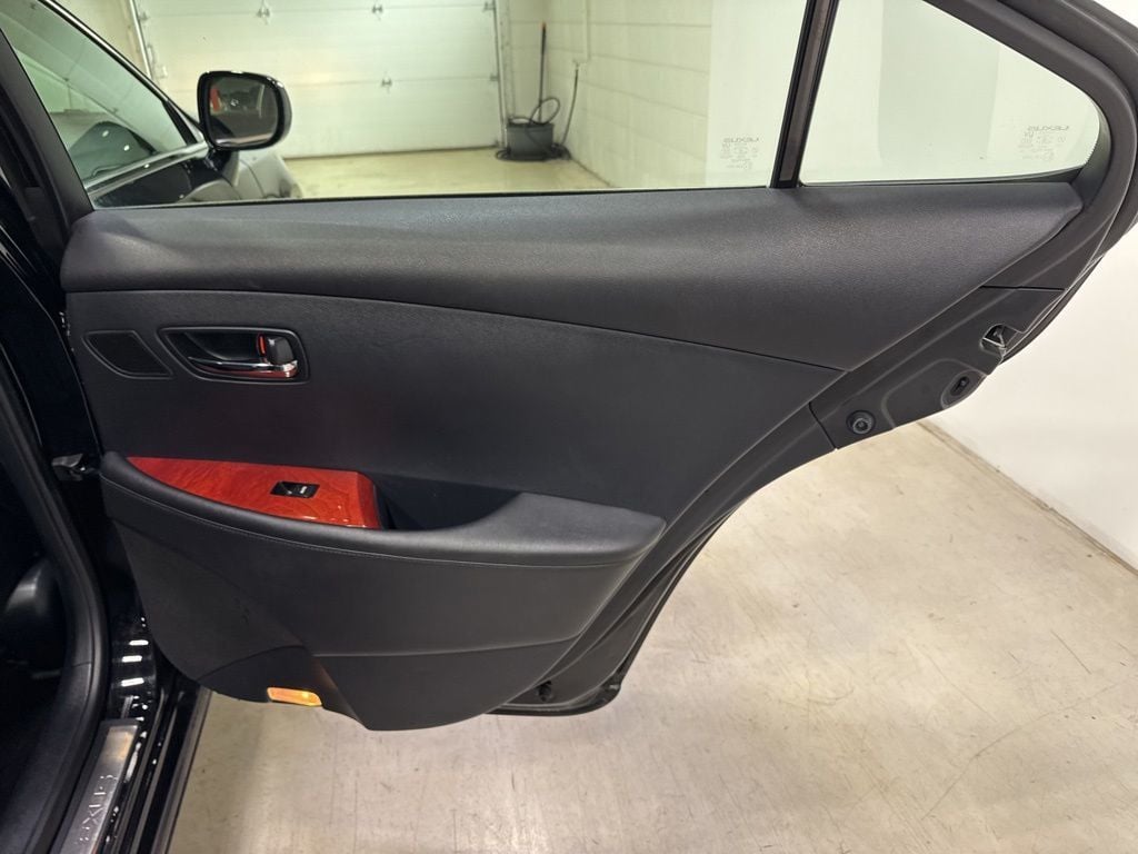 2007 Lexus ES 350 4dr Sedan - 23010568 - 36