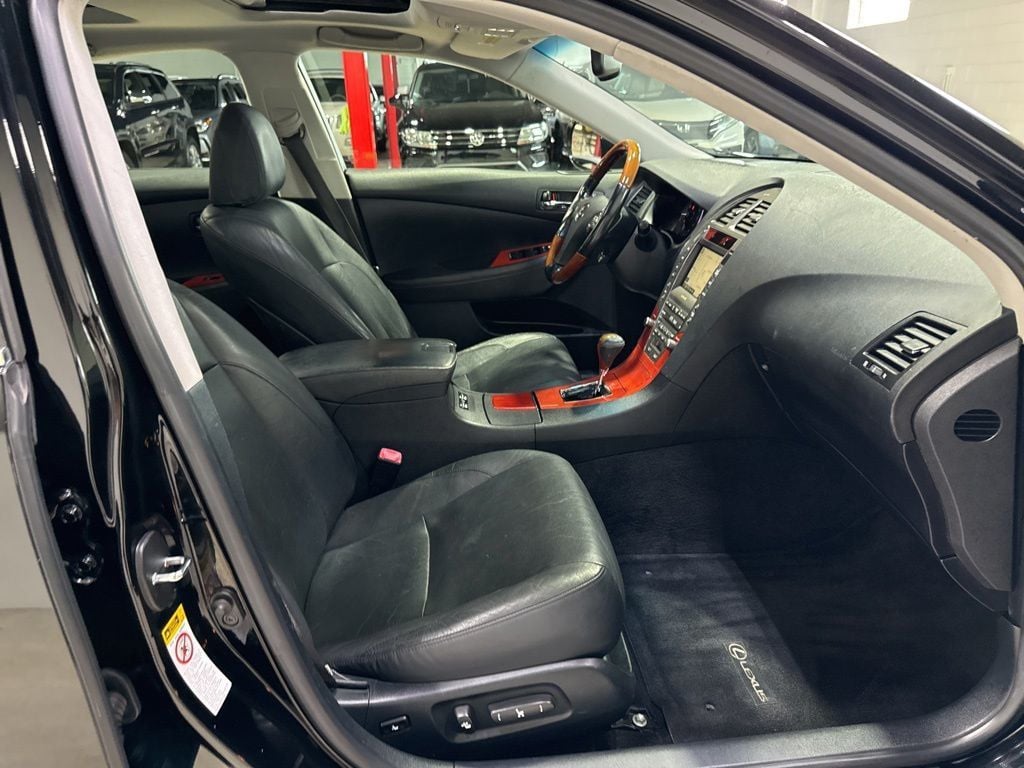 2007 Lexus ES 350 4dr Sedan - 23010568 - 37