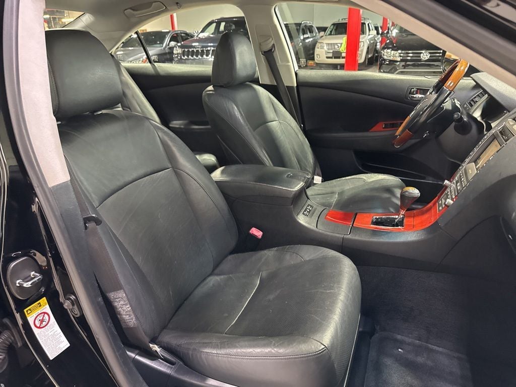 2007 Lexus ES 350 4dr Sedan - 23010568 - 38