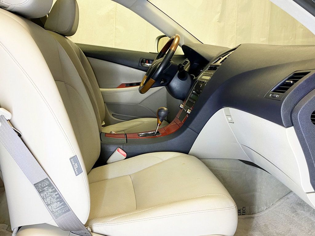 2007 Lexus ES 350 4dr Sedan - 22956693 - 39