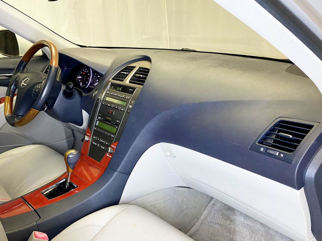 2007 Lexus ES 350 4dr Sedan - 22956693 - 41