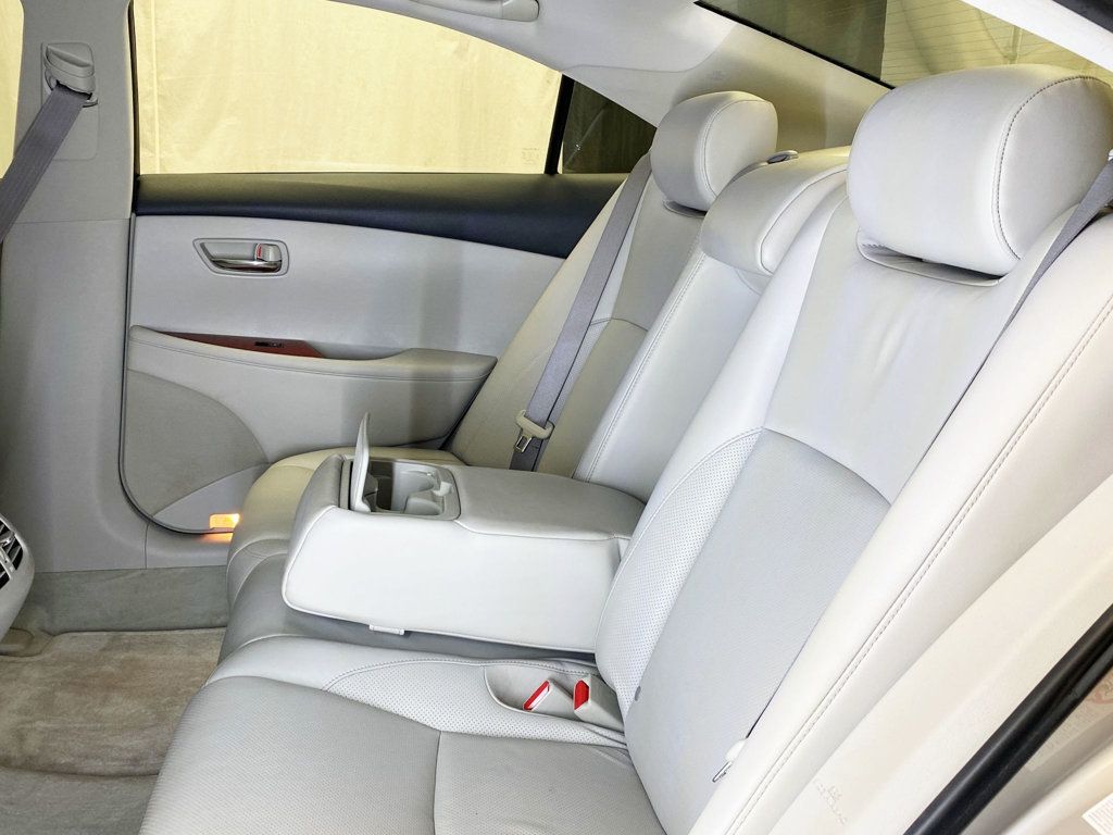2007 Lexus ES 350 4dr Sedan - 22956693 - 48
