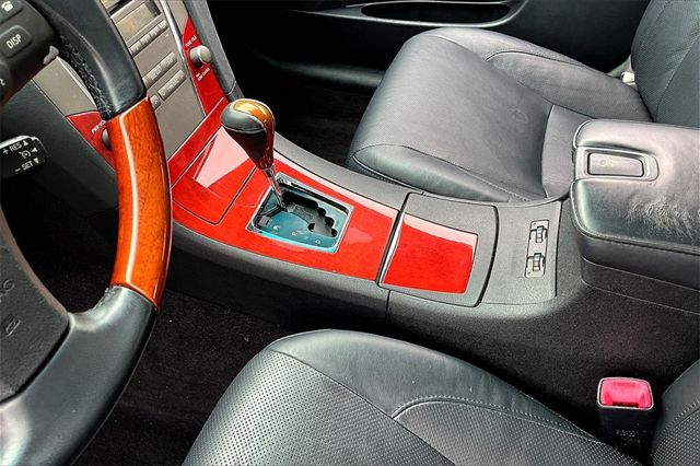 2007 Lexus ES 350 4dr Sedan - 22927281 - 26