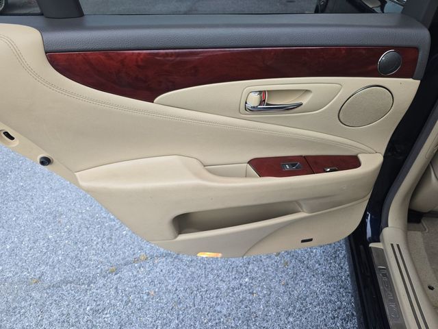 2007 Lexus LS 460 4dr Sedan - 23090001 - 11