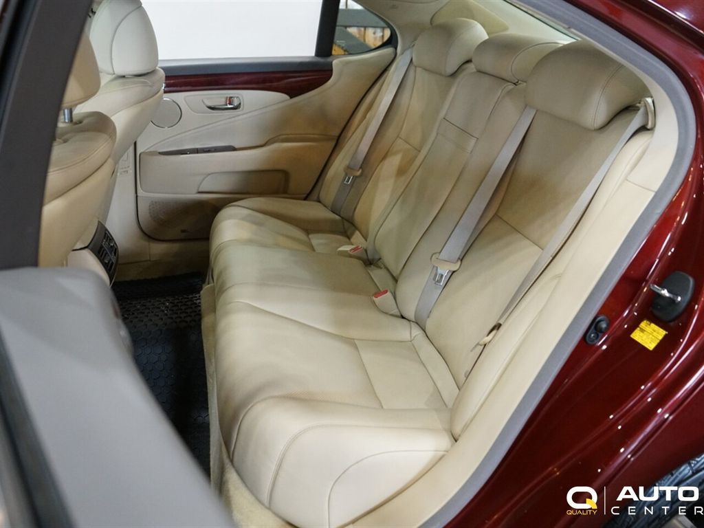 2007 Lexus LS 460 4dr Sedan - 23044320 - 31