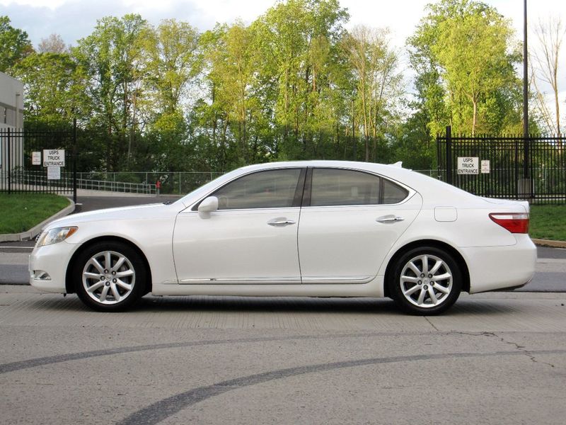 2007 Lexus LS 460 4dr Sedan - 21914865 - 5